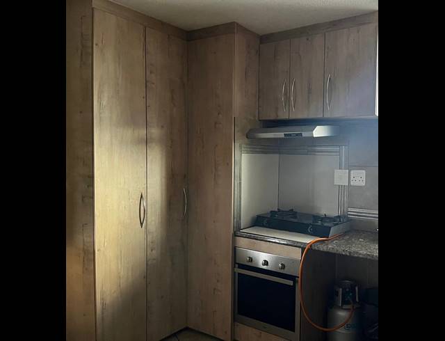 3 BEDROOM APARTMENT FOR SALE IN SILVERTON